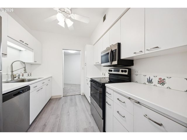 1500 Sw 5TH Ave 802, Portland, OR 97201