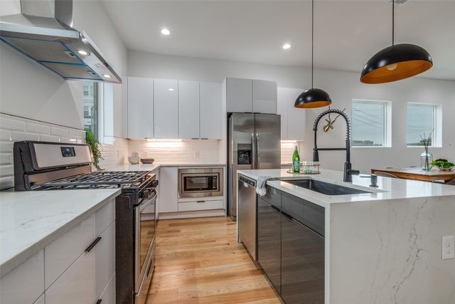 2714 N Carroll Avenue 101, Dallas, TX 75204