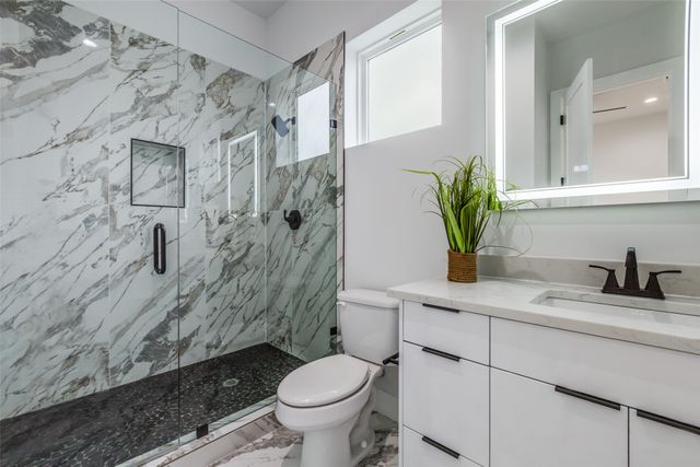 2714 N Carroll Avenue 101, Dallas, TX 75204