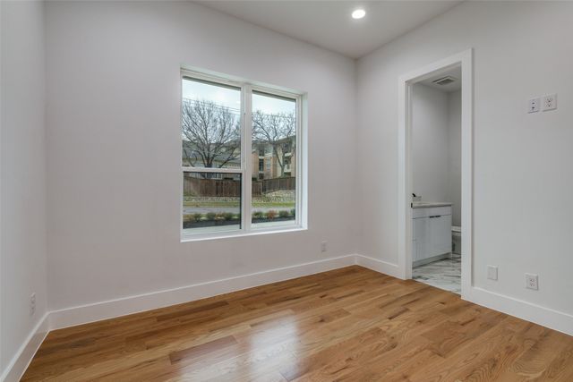 2714 N Carroll Avenue 101, Dallas, TX 75204