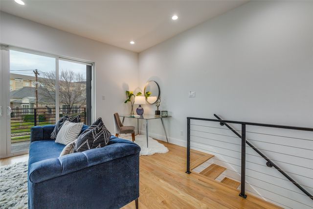 2714 N Carroll Avenue 101, Dallas, TX 75204