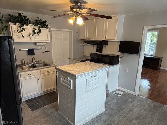 3628 E 61st Street, Cleveland, OH 44105