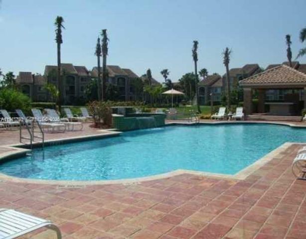 12142 Saint Andrews Place 306, Miramar, FL 33025