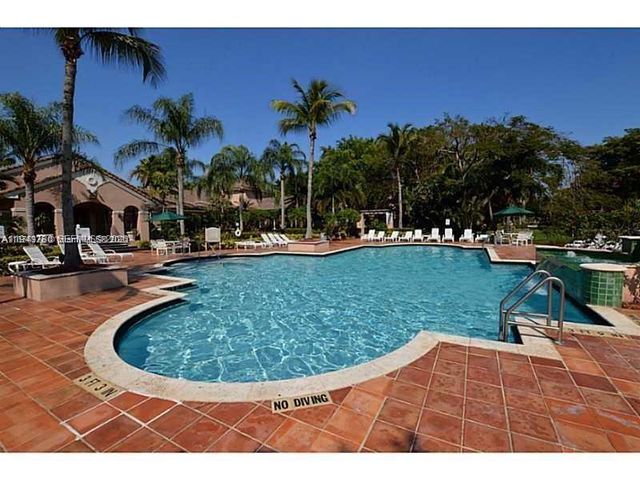 12142 Saint Andrews Place 306, Miramar, FL 33025