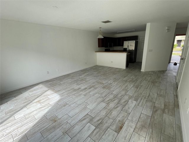 765 CRESTING OAK CIRCLE 127, Orlando, FL 32824
