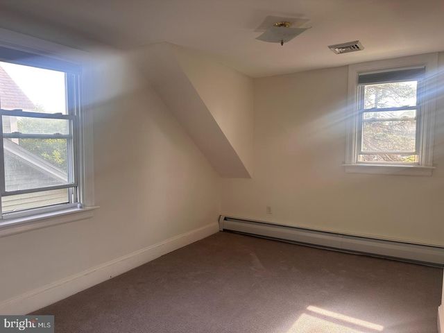 229 IONA AVE, Narberth, PA 19072