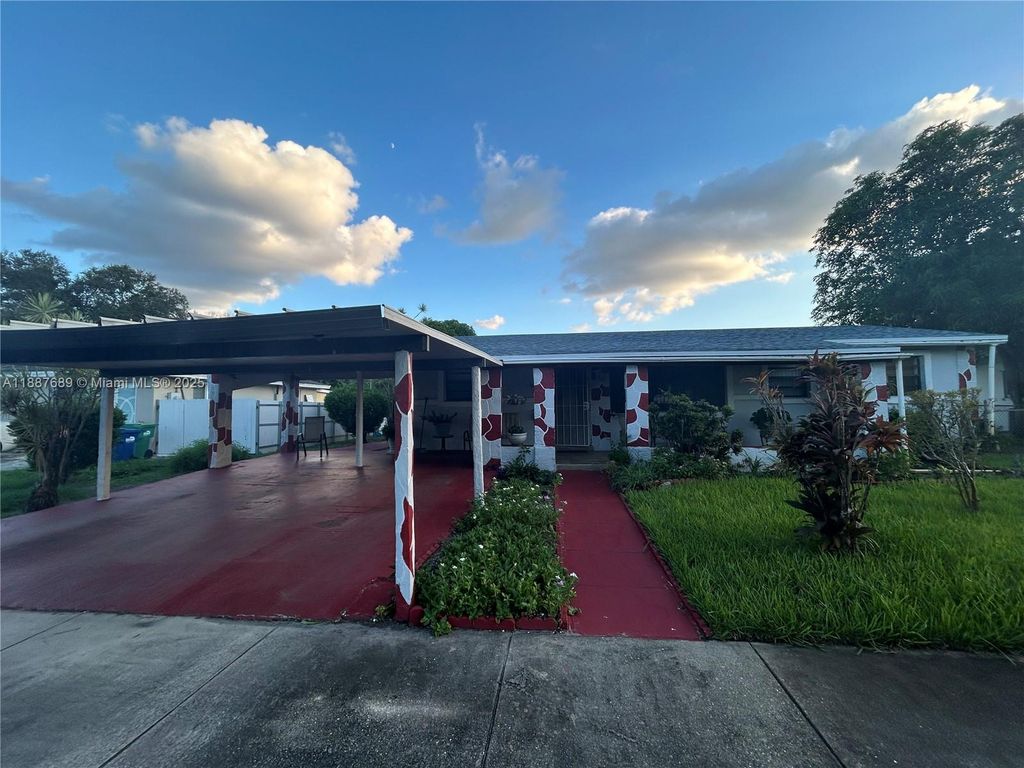 2250 NW 178th St, Miami Gardens, FL 33056