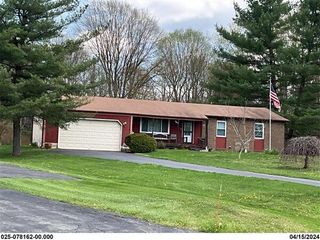 210 Cavalcade Lane SW, Pataskala, OH 43062