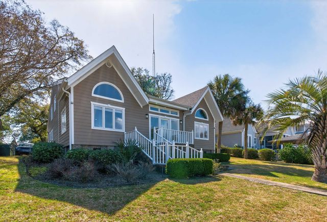 296 Rum Gully Rd., Murrells Inlet, SC 29576