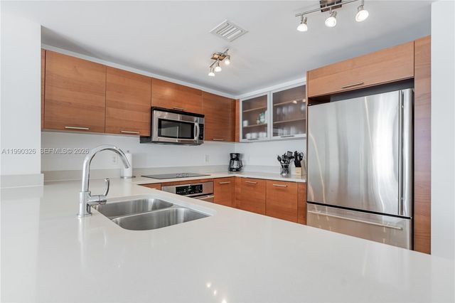 3250 NE 1st Ave 702, Miami, FL 33137