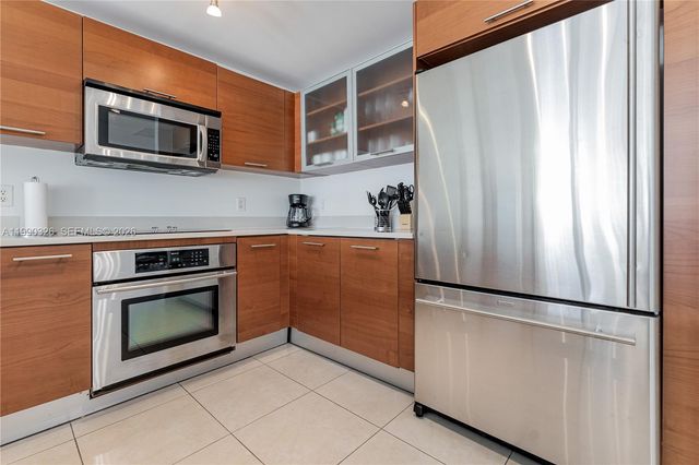 3250 NE 1st Ave 702, Miami, FL 33137