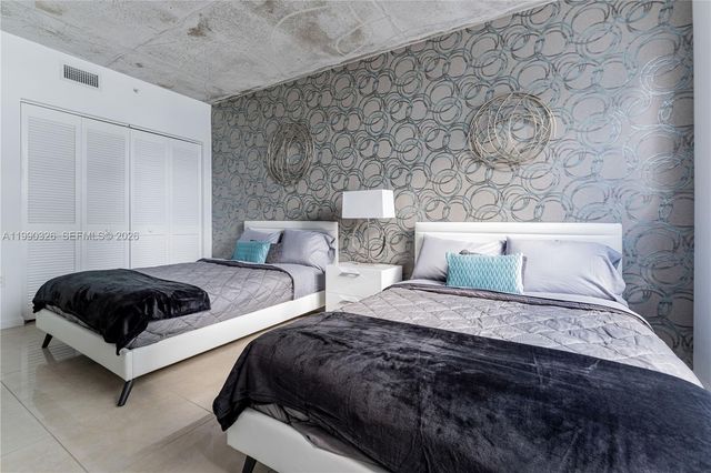 3250 NE 1st Ave 702, Miami, FL 33137