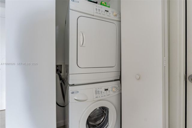 3250 NE 1st Ave 702, Miami, FL 33137