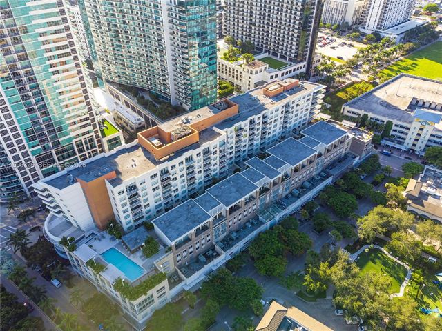 3250 NE 1st Ave 702, Miami, FL 33137