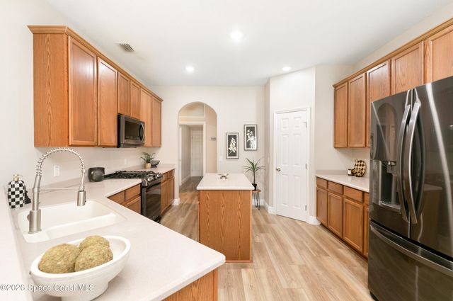 470 Stonehenge Circle, Rockledge, FL 32955