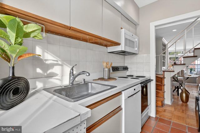 3413 Q ST NW, Washington, DC 20007