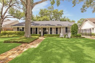 6127 Olympia Drive, Houston, TX 77057