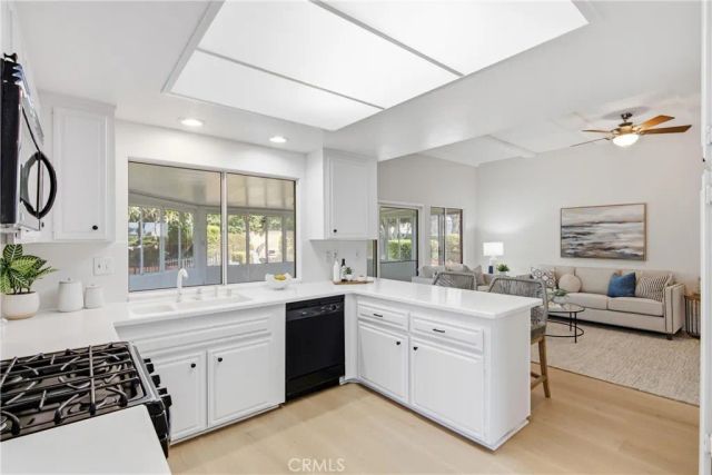17982 Los Pesos Circle, Fountain Valley, CA 92708