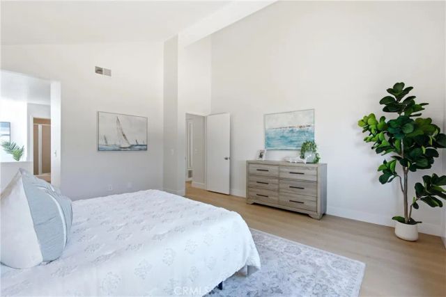 17982 Los Pesos Circle, Fountain Valley, CA 92708