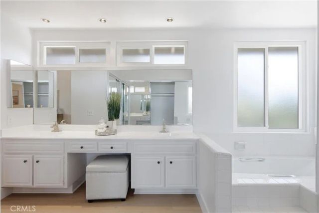 17982 Los Pesos Circle, Fountain Valley, CA 92708