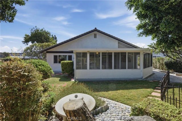 17982 Los Pesos Circle, Fountain Valley, CA 92708
