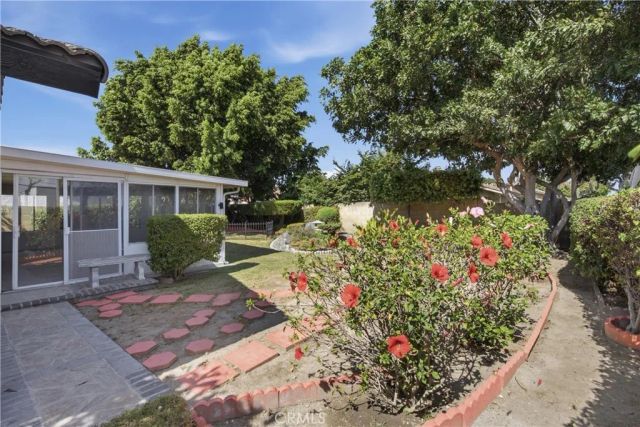 17982 Los Pesos Circle, Fountain Valley, CA 92708