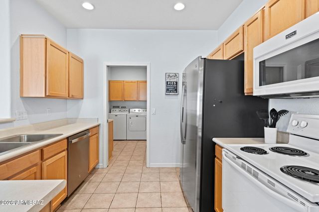 13401 N RANCHO VISTOSO Boulevard 74, Oro Valley, AZ 85755