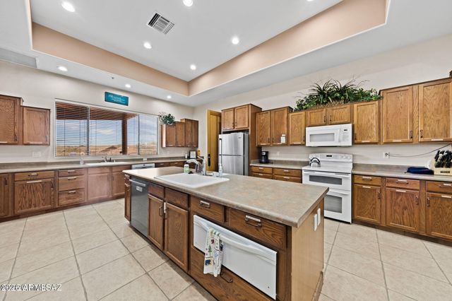 13401 N RANCHO VISTOSO Boulevard 74, Oro Valley, AZ 85755