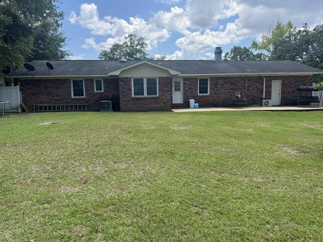 2102 Centenial, Dothan, AL 36303