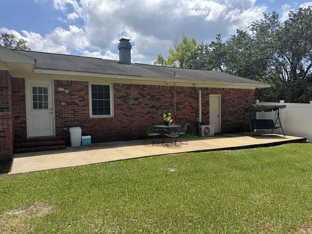 2102 Centenial, Dothan, AL 36303