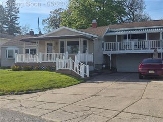 612 Buena Vista Avenue, Lake Orion Village, MI 48362