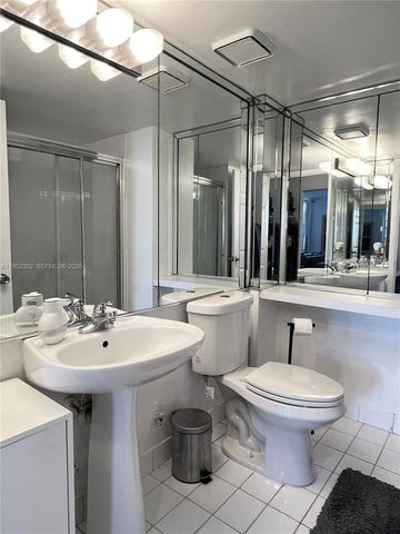 710 Washington Ave 319, Miami Beach, FL 33139