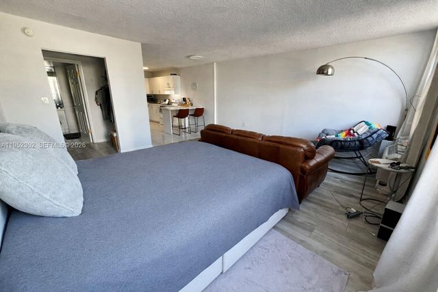 710 Washington Ave 319, Miami Beach, FL 33139