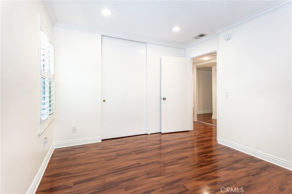 Image 15 of property listing at 7101 Farralone Avenue 141, Canoga Park, CA 91303