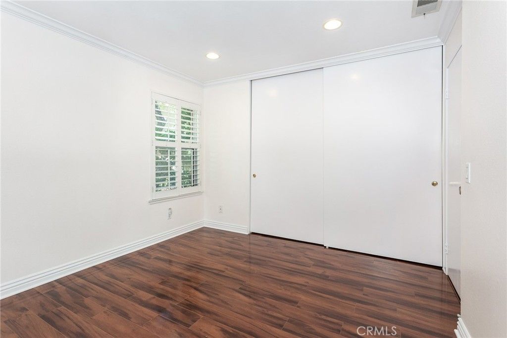 Image 16 of property listing at 7101 Farralone Avenue 141, Canoga Park, CA 91303