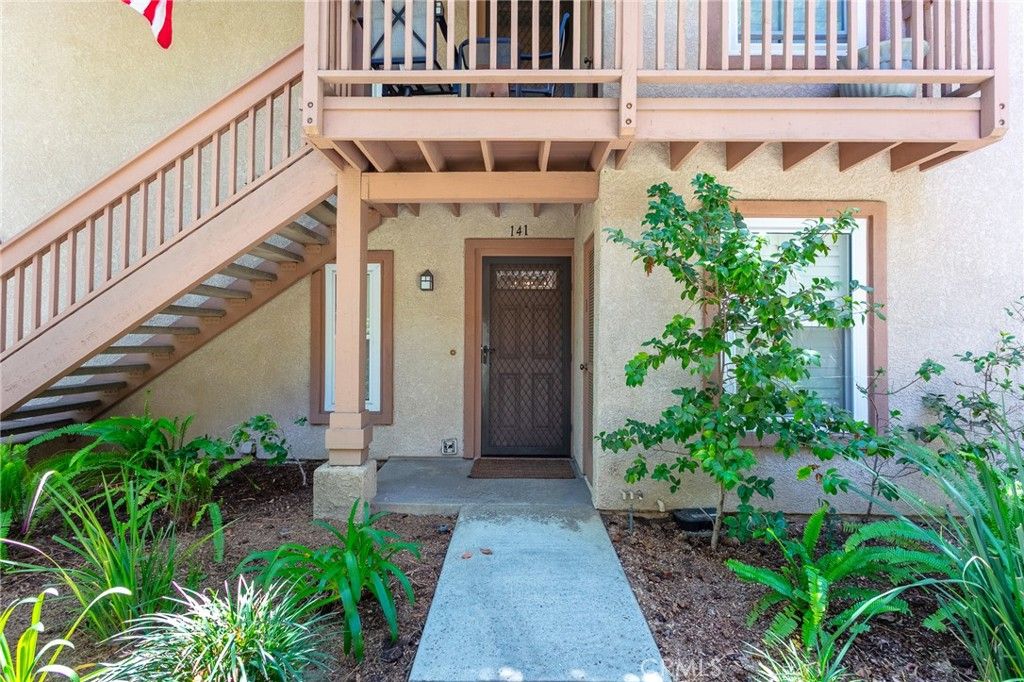 Image 2 of property listing at 7101 Farralone Avenue 141, Canoga Park, CA 91303