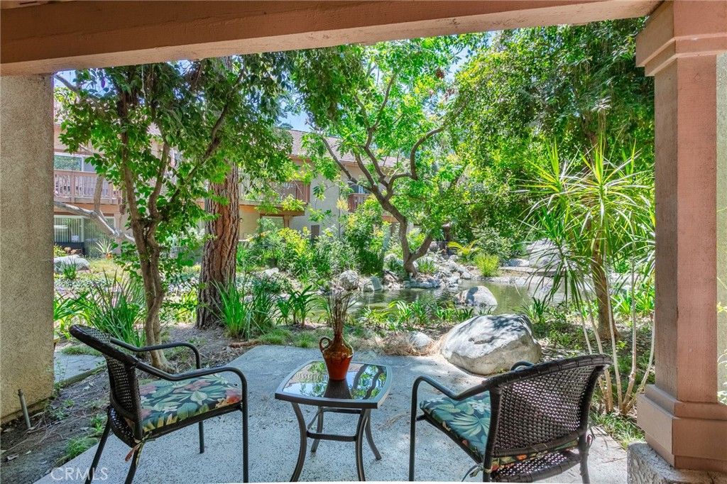 Image 21 of property listing at 7101 Farralone Avenue 141, Canoga Park, CA 91303