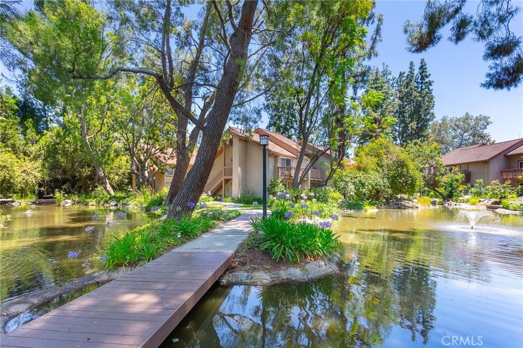 Image 30 of property listing at 7101 Farralone Avenue 141, Canoga Park, CA 91303