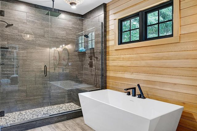 5859 Vicksboro Road, Henderson, NC 27537