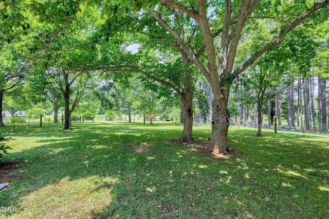 5859 Vicksboro Road, Henderson, NC 27537