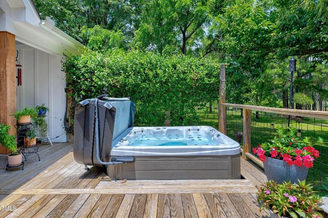 5859 Vicksboro Road, Henderson, NC 27537