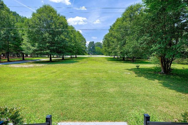 5859 Vicksboro Road, Henderson, NC 27537