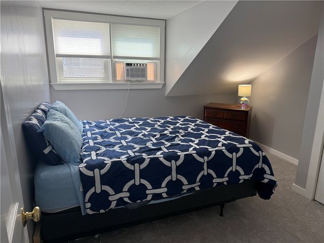 16 Dudley Avenue 7, Newport, RI 02840