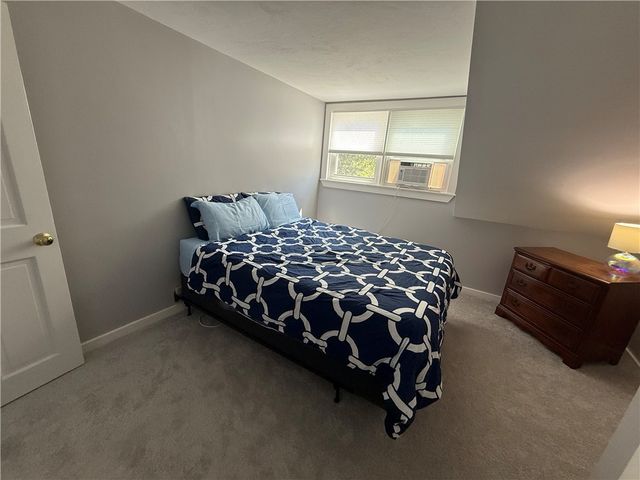 16 Dudley Avenue 7, Newport, RI 02840