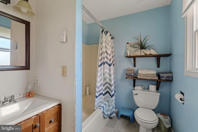 490 WEIDMANSVILLE RD, Ephrata, PA 17522