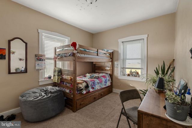 490 WEIDMANSVILLE RD, Ephrata, PA 17522