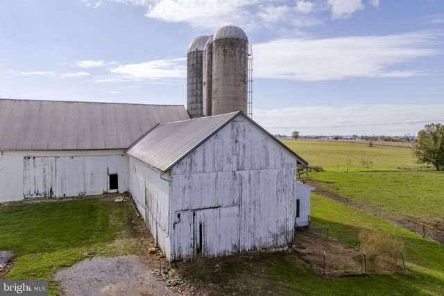 490 WEIDMANSVILLE RD, Ephrata, PA 17522