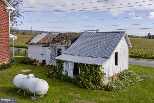 490 WEIDMANSVILLE RD, Ephrata, PA 17522