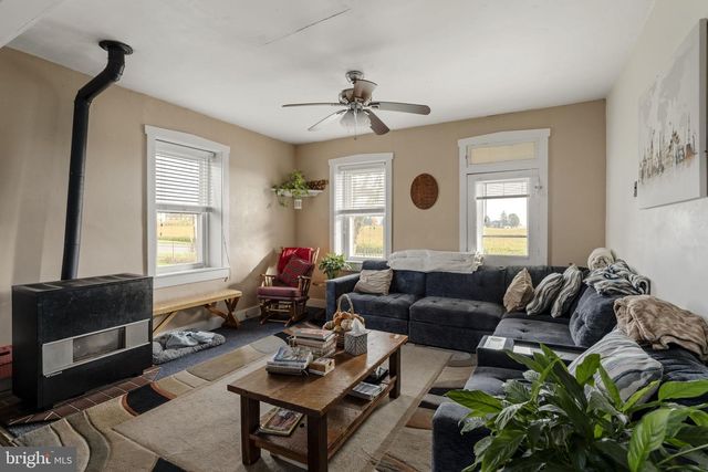 490 WEIDMANSVILLE RD, Ephrata, PA 17522