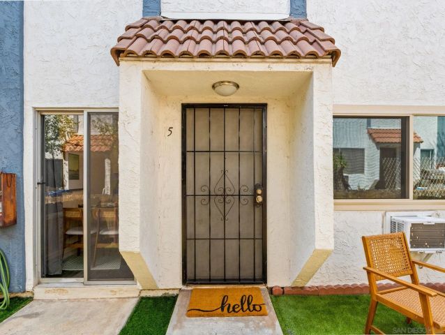 8132 Winter Gardens Blvd 5, Lakeside, CA 92040